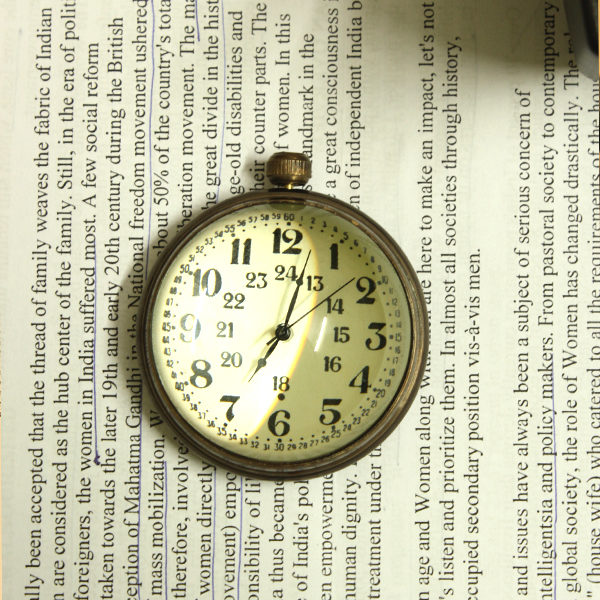 vintage-timepiece-paperweight