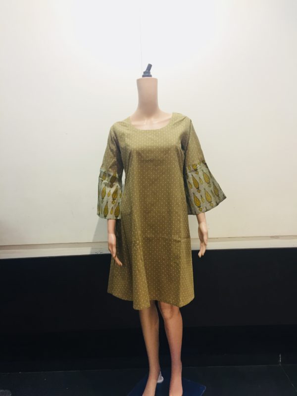 Dress - Knee Length - Bell Sleeves