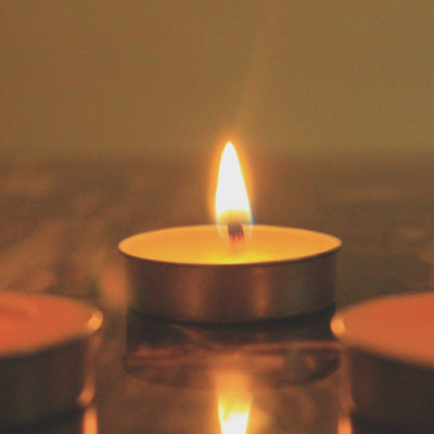 MIB® Wax Tealight Candles Coloured (Set of 18, Sandlewood Fragrance, Orange)