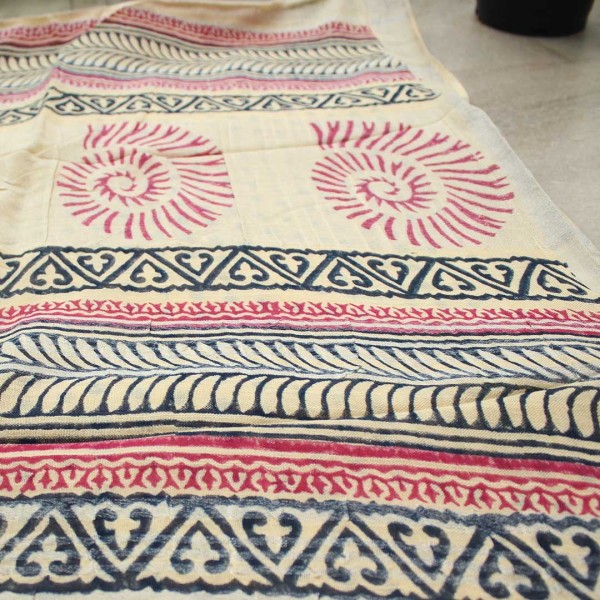 myindianbrand-handblock-Cream-red-pattern-cotton-linen-saree-with-zari-border-4pg