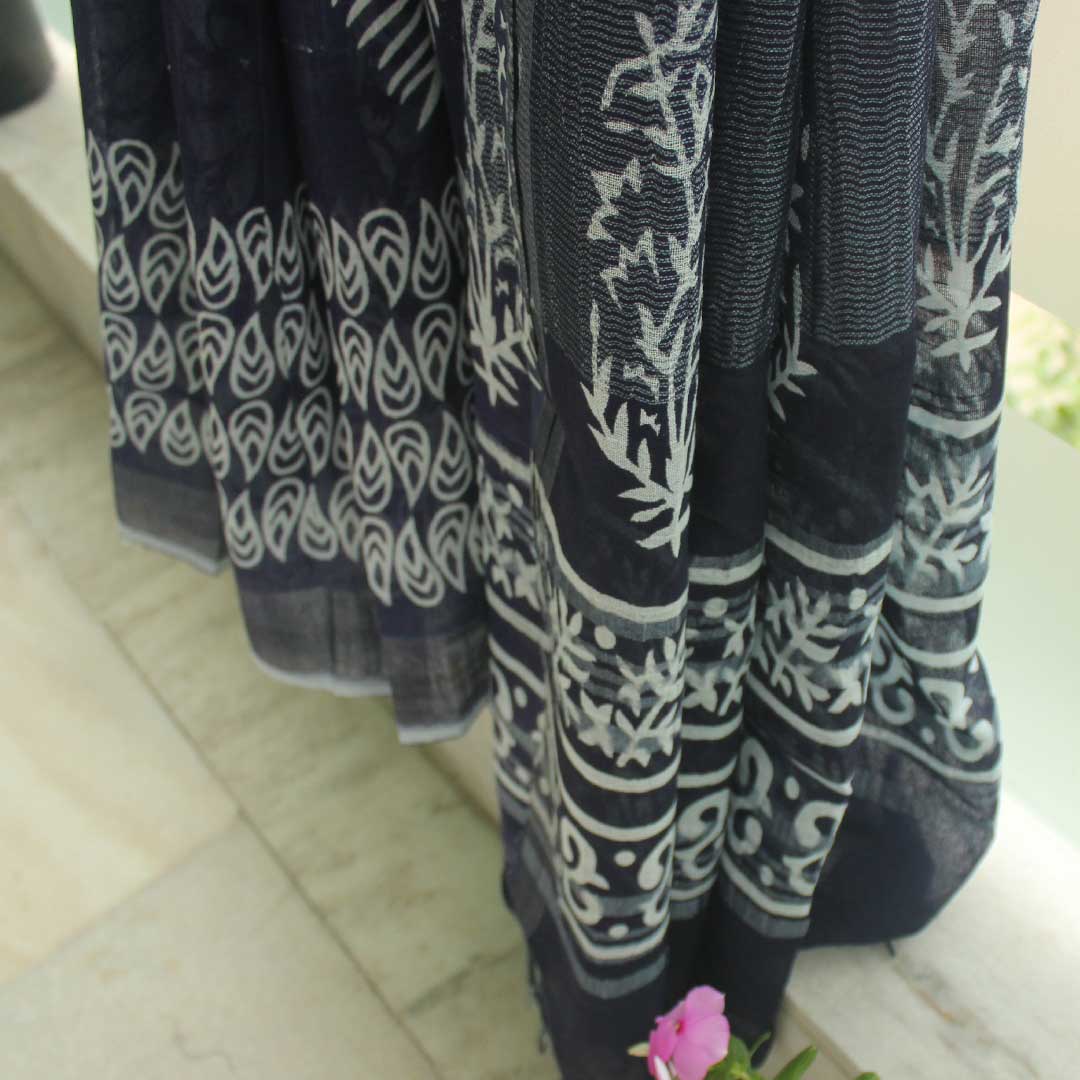 myindianbrand-handblock-indigo-white-booti-pattern-cotton-linen-saree-with-zari-border-2jpg