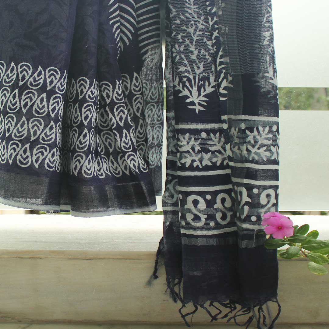 myindianbrand-handblock-indigo-white-booti-pattern-cotton-linen-saree-with-zari-border-3jpg