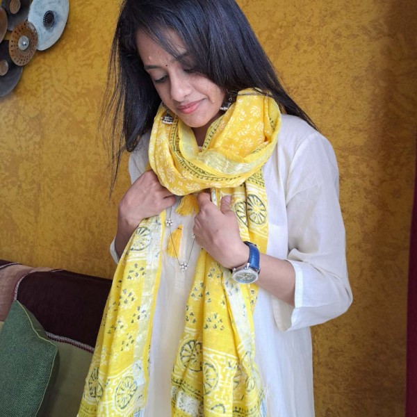 my indian brand linen lemon-yellow-floral-green-dupatta_myindianbrand online