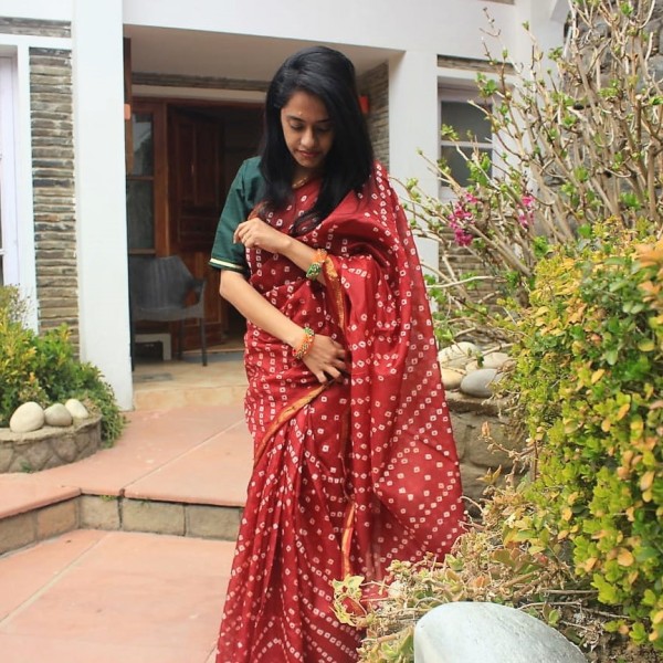 bandhani bandhej myindian brand saree red and white