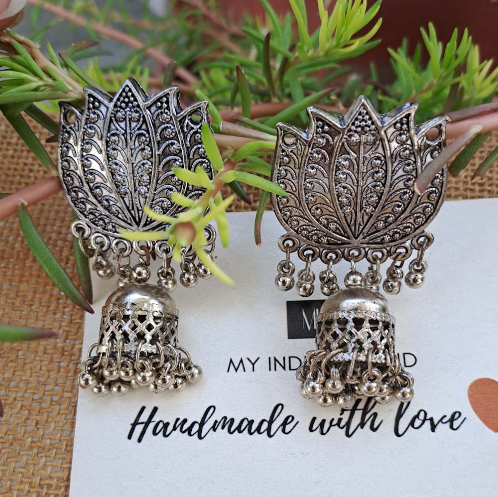 Amazon.com: Priyaasi Grey Studded Jhumka Earrings for Women | Pearl Drop |  Meenakari Work | Plating of Gold | Earrings in Trendy Floral Design - For  Festivals & Weddings | Pushback Closure: Clothing, Shoes & Jewelry